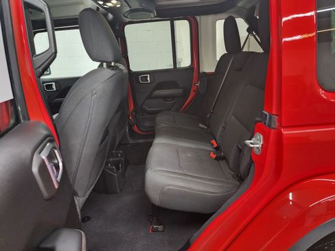 Used 2023 Jeep Wrangler Unlimited Sahara AWD/4WD image 24