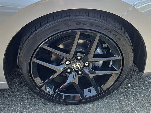 Certified 2024 Honda Civic Sport image 9
