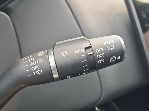 Used 2025 Land Rover Range Rover Sport SE AWD/4WD image 19