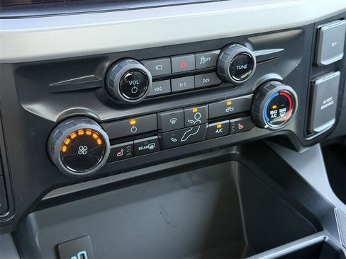 New 2026 Ford F250 XLT w/ XLT Premium Package image 39