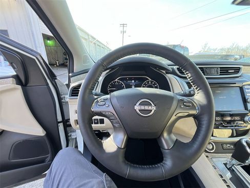 Used 2024 Nissan Murano SL image 14