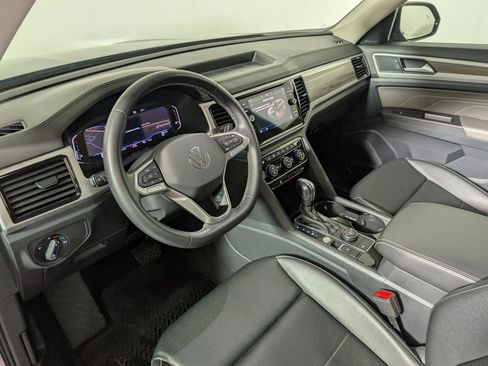 Used 2023 Volkswagen Atlas SEL image 19