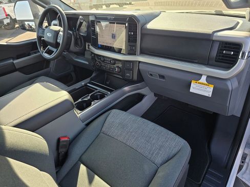 New 2026 Ford F250 XLT w/ XLT Premium Package AWD/4WD image 16