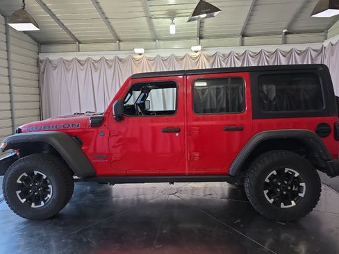 Used 2024 Jeep Wrangler Unlimited Rubicon 4xe AWD/4WD image 6