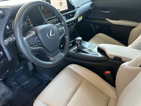 Used 2024 Lexus UX 250h F Sport image 10