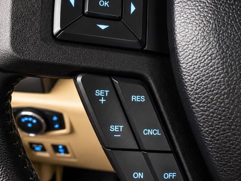 Used 2020 Ford F150 XLT w/ Equipment Group 302A Luxury AWD/4WD image 28