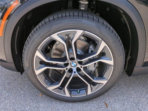 New 2026 BMW X5 xDrive40i w/ Premium Package image 10