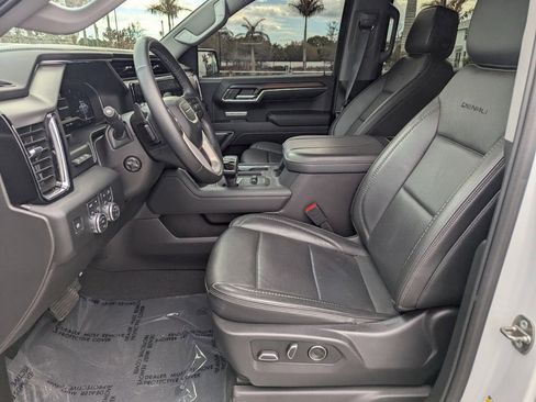 Used 2024 GMC Sierra 1500 Denali w/ Technology Package image 21