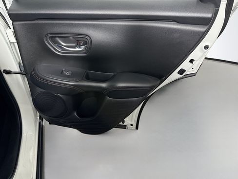 Used 2023 Honda HR-V Sport image 28