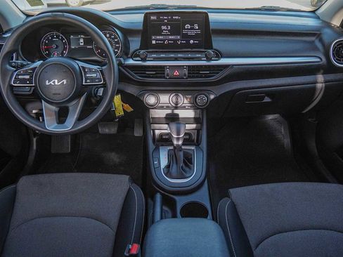 Used 2022 Kia Forte LXS w/ LXS Technology Package image 24