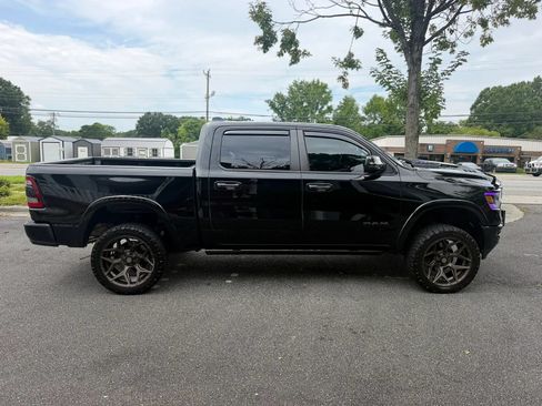 Used 2019 RAM 1500 Laramie AWD/4WD image 7