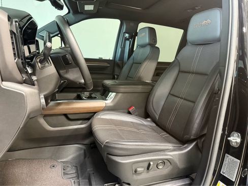 Certified 2024 Chevrolet Silverado 2500 High Country w/ High Country Premium Package image 13