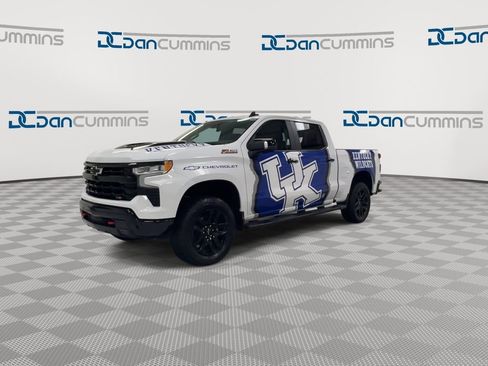 Used 2025 Chevrolet Silverado 1500 LT Trail Boss w/ LT Trail Boss Premium Package AWD/4WD image 4