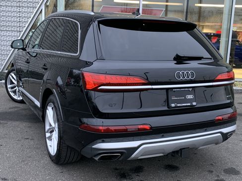 Certified 2025 Audi Q7 3.0T Prestige w/ Prestige Package image 3