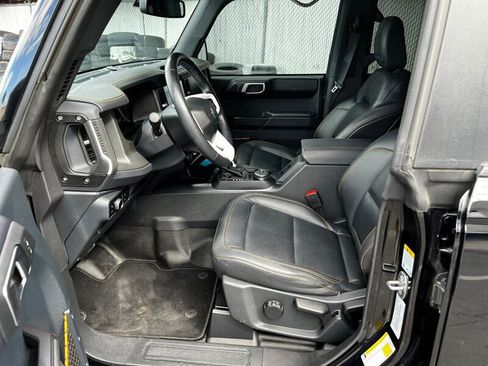 Used 2024 Ford Bronco Badlands AWD/4WD image 17