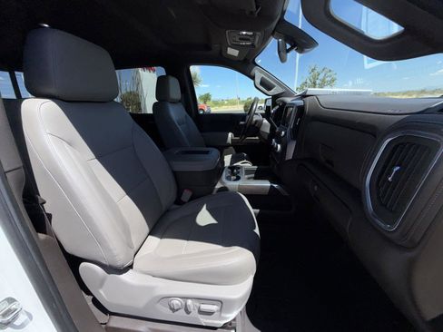 Used 2019 GMC Sierra 1500 SLT w/ SLT Premium Plus Package AWD/4WD image 31