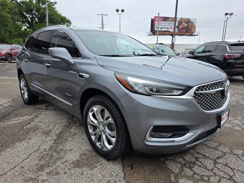 Used 2020 Buick Enclave Avenir w/ Avenir Technology Package AWD/4WD image 3