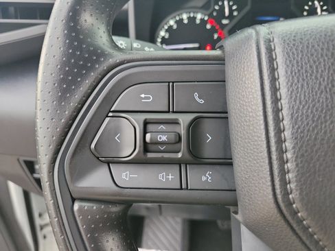 Used 2025 Toyota Tundra SR w/ SR Tow Package AWD/4WD image 18