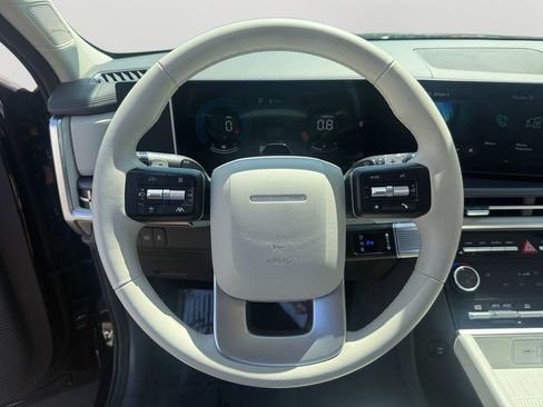 Used 2025 Hyundai Santa Fe SEL AWD/4WD image 12