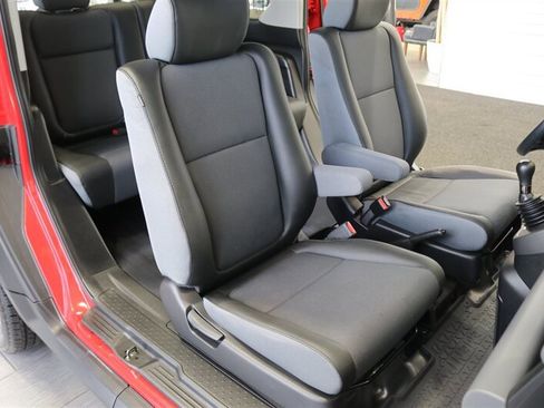 Used 2005 Honda Element EX image 17
