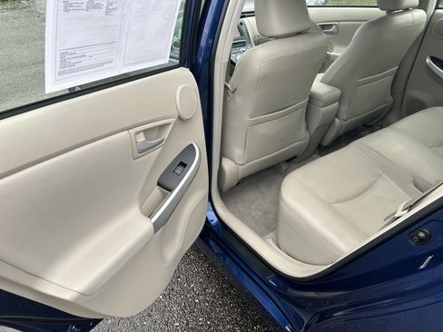 Used 2010 Toyota Prius Five image 11