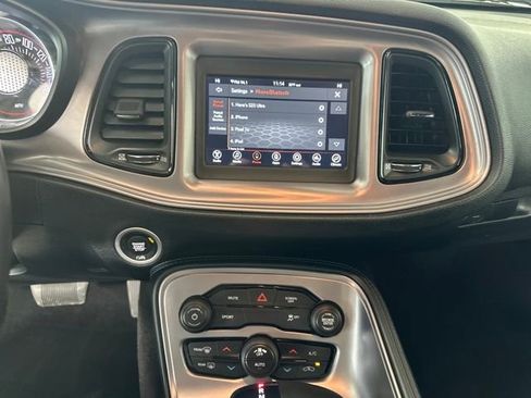 Used 2023 Dodge Challenger SXT image 21