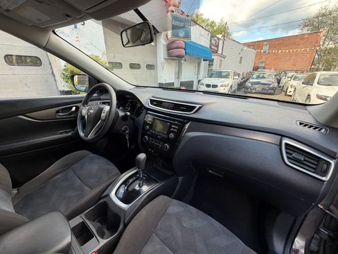 Used 2016 Nissan Rogue S AWD/4WD image 35