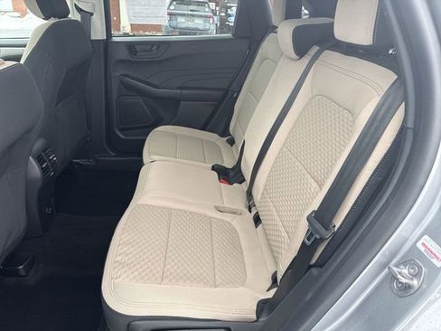 Used 2022 Ford Escape SE w/ Cold Weather Package image 25