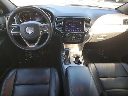 Used 2020 Jeep Grand Cherokee Limited w/ Luxury Group II image 17