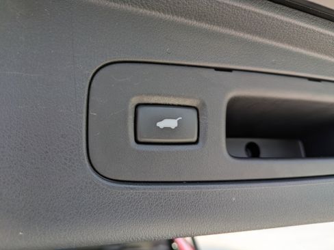 Used 2015 Honda CR-V Touring image 12