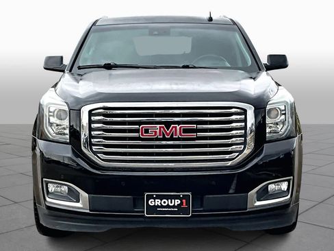 Used 2017 GMC Yukon SLT w/ Premium Edition image 3