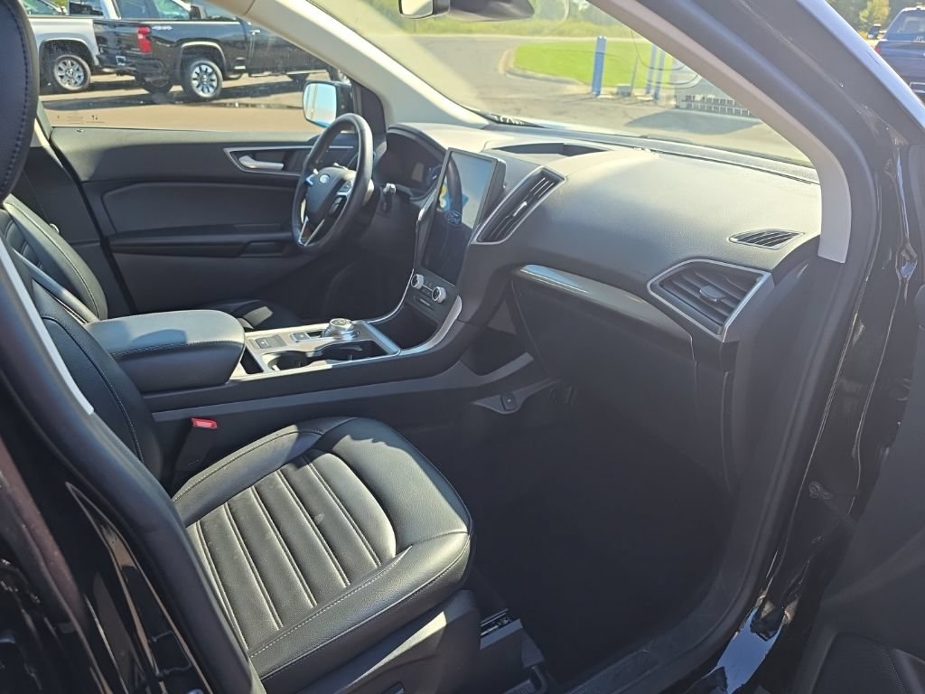 Used 2024 Ford Edge SEL AWD/4WD image 21