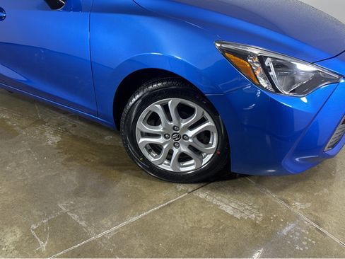 Used 2018 Toyota Yaris iA image 14