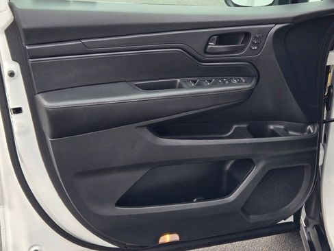 Used 2024 Honda Odyssey EX-L image 19
