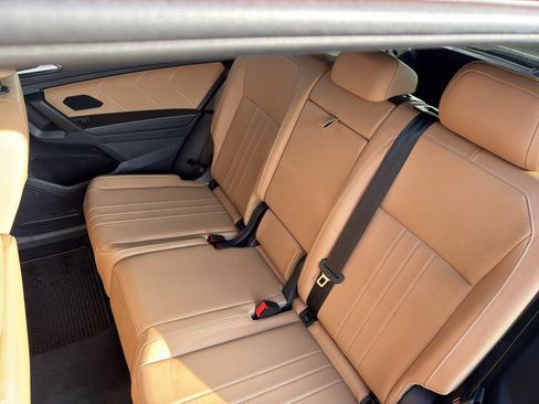 Used 2024 Volkswagen Tiguan SE R-Line image 15