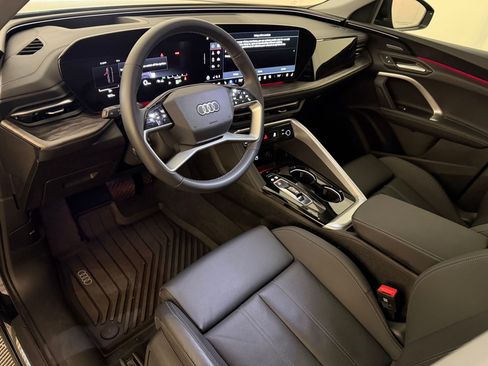 Certified 2025 Audi Q5 Premium Plus w/ Premium Plus AWD/4WD image 4