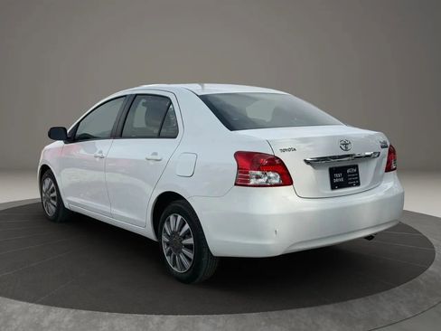 Used 2011 Toyota Yaris Sedan w/ Convenience Pkg FWD image 6