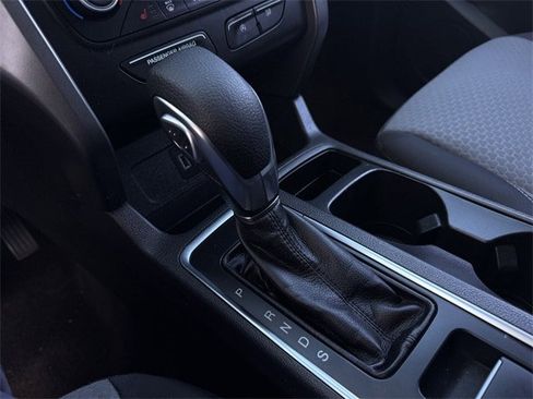 Used 2019 Ford Escape SE image 21