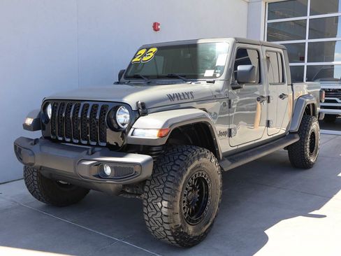 Used 2023 Jeep Gladiator Sport AWD/4WD image 1