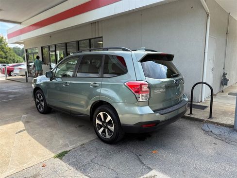 Used 2017 Subaru Forester 2.5i Premium w/ Popular Package #2A AWD/4WD image 11