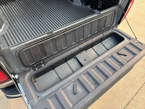 Used 2024 GMC Canyon Elevation w/ Convenience Package AWD/4WD image 6
