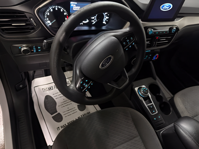 Used 2022 Ford Escape SE FWD image 17