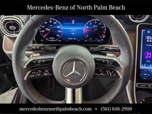 Used 2025 Mercedes-Benz GLC 300 image 14