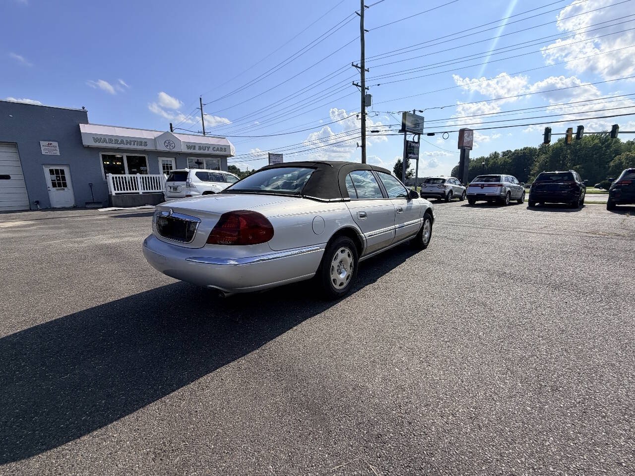 Used 1998 Lincoln Continental FWD image 21