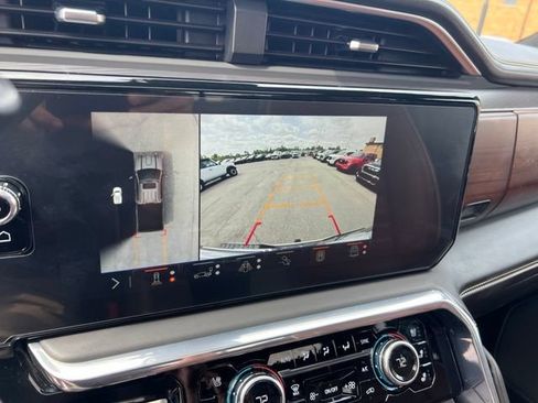 Used 2024 GMC Sierra 3500 Denali Ultimate AWD/4WD image 15