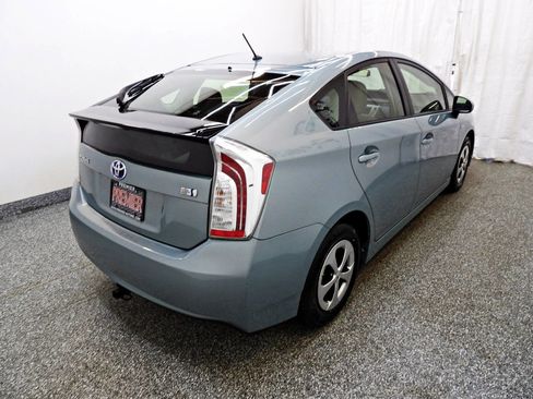 Used 2015 Toyota Prius Two FWD image 6