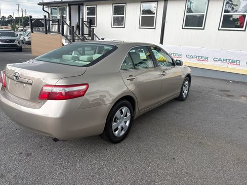 Used 2009 Toyota Camry LE FWD image 10
