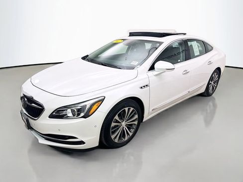 Used 2017 Buick LaCrosse Premium w/ Driver Confidence Package #2 FWD image 3