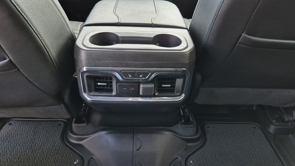 Used 2023 GMC Sierra 2500 Denali w/ Denali Ultimate Package AWD/4WD image 22