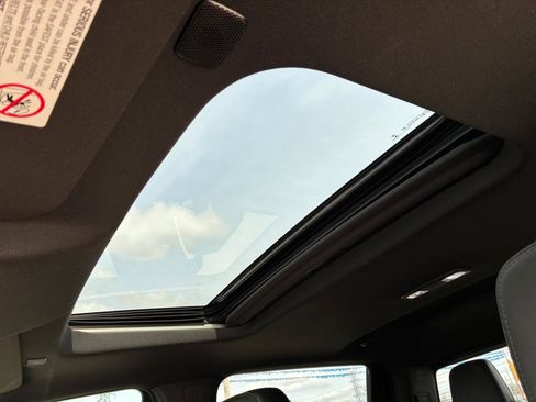 Used 2023 Chevrolet Silverado 2500 High Country w/ LPO, Hitch Package image 13